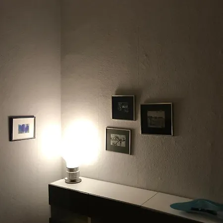 Glover Apartment