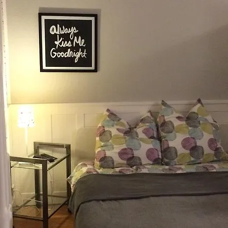 Glover Apartment